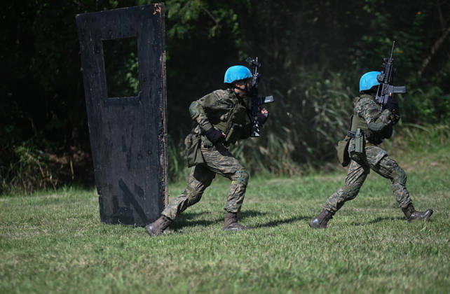 UN to assess whether the Brazilian Navy Marine Corps remains at the top of the global rankings for peacekeeping readiness RIO DE JANEIRO, BRAZIL, MAY 26 : A view of the Brazilian Army forces training as in the coming days, the UN will assess whether the Brazilian Navy Marine Corps remains at the top of the global rankings for peacekeeping readiness in Rio de Janeiro, Brazil on May 26, 2026. The Brazilian Navy Marine Corps undergoes rigorous inspections by the UN (United Nations) to certify and recertify elite troops at the highest level. The most recent operational assessment, held at the Ilha do Governador Naval Complex, involved more than 500 military personnel, bomb disposal robots, drones, armored vehicles, and machine guns in combat a Copyright: x2026xAnadoluxFabioxTeixeirax