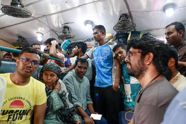 May 26, 2026, Tongi, Bangladesh: Passengers travel aboard an overcrowded train as they head home ahead of the Eid al-Adha holiday in Tongi, near Dhaka, Bangladesh, Monday, May 26, 2024. Millions of people are leaving the capital to celebrate the Muslim festival with their families across the country. Tongi Bangladesh  - ZUMAd117 20260526_fap_d117_048 Copyright: xSuvraxKantixDasx