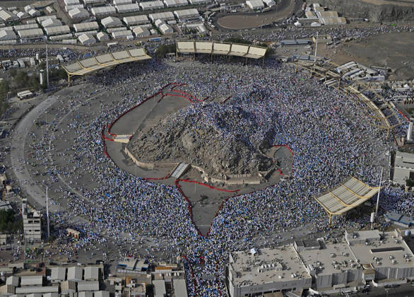 Muslim pilgrims gather at Mount Arafat during Hajj Muslim pilgrims gather at Mount of Mercy on the plain of Arafat during the annual hajj pilgrimage, outside the holy city of Mecca, Saudi Arabia, May 26, 2026. Photo by SPA Saudi Pess Agency APA Images Mecca Mecca Saudi Arabia 260526_Saudi_Arabia_SPA_6_00(15) Copyright: xSPAxSaudixPessxAgencyxSaudixPressxAgencyx xapaimagesx