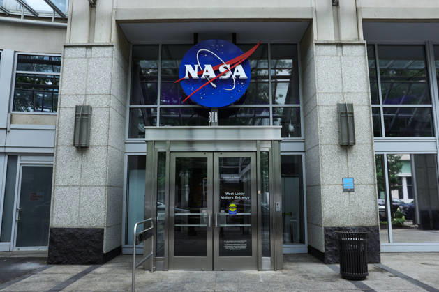 May 26, 2026, Washington, District Of Columbia, USA: The entrance to NASA Headquarters in Washington, D.C. is seen on May 26, 2026 following a press conference announcing Moon Base plans and mission progress. NASA s Moon Base program is a long-term lunar exploration and infrastructure initiative designed to enable sustained human presence at the lunar South Pole. Washington USA - ZUMAd227 20260526_znp_d227_058 Copyright: xBryanxDozierx