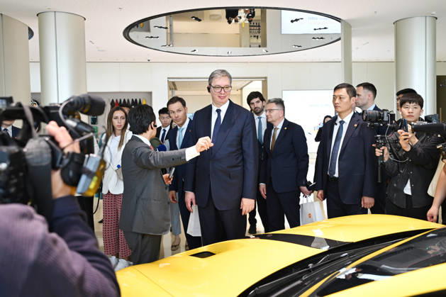 BEIJING, CHINA - MAY 26: Serbian President Aleksandar Vucic visits Xiaomi s auto factory on May 26, 2026 in Beijing, China. Vucic is on a state visit to China from May 24 to 28.  Copyright: xChinaxNewsxServicex 111644369146