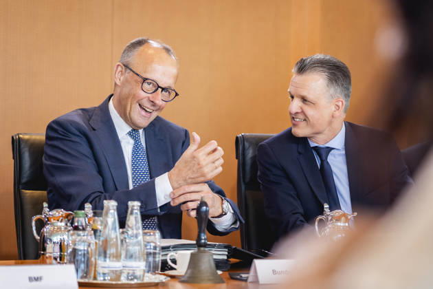 (L-R) Friedrich Merz (CDU), Bundeskanzler, und Thorsten Frei (CDU), Chef des Bundeskanzleramtes, aufgenommen im Rahmen einer Kabinettssitzung in Berlin, 27.05.2026. Berlin Deutschland Copyright: xJulianexSonntagx