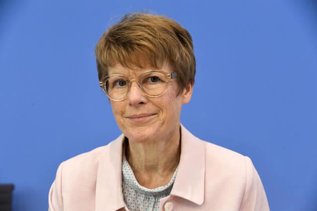 ABB BPK-GUTACHTEN - Prof. Dr. Veronika Grimm Bericht zum Thema Vorstellung des Fruehjahrsgutachten 2026-Sachverstaendigenrat zur Begutachtung der gesamtwirtschaftlichen Entwicklung auf der BPK Bundespressekonferenz in Berlin am 27.05.2026 Berlin Deutschland