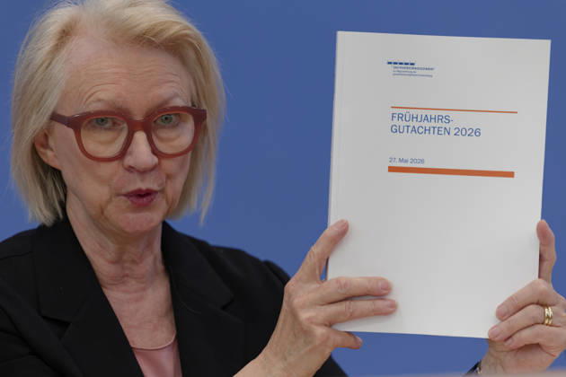 Wirtschaftsweise stellen Frühjahrsgutachten vor 2026-05-27 Deutschland, Berlin Bundespressekonferenz: Der Sachverständigenrat zur Begutachtung der gesamtwirtschaftlichen Entwicklung präsentiert sein Frühjahrsgutachten 2026. Im Bild Prof. Dr. Monika Schnitzer, Vorsitzende..