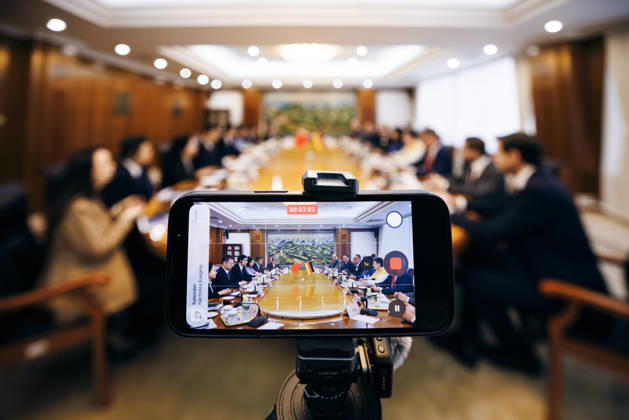 Katherina Reiche (CDU), Bundesministerin fuer Wirtschaft und Energie trifft den Vizeminister ZHOU Haibing zu einem Gespraech in Peking, 27.05.2026. Fotografiert im Auftrag des Bundesministerium fuer Wirtschaft und Energie (BMWE) Peking China Copyright: xFelixxZahn BMWEx