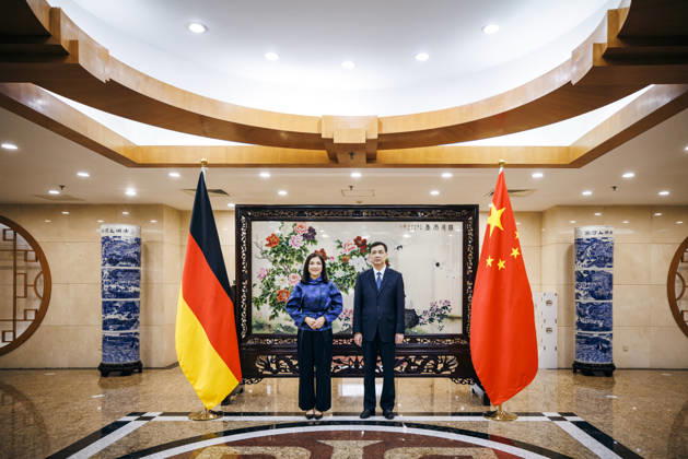 Katherina Reiche (CDU), Bundesministerin fuer Wirtschaft und Energie trifft den Vizeminister ZHOU Haibing zu einem Gespraech in Peking, 27.05.2026. Fotografiert im Auftrag des Bundesministerium fuer Wirtschaft und Energie (BMWE) Peking China Copyright: xFelixxZahn BMWEx