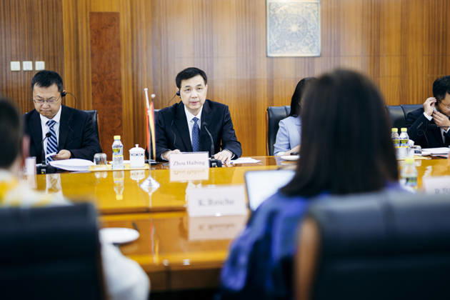Katherina Reiche (CDU), Bundesministerin fuer Wirtschaft und Energie trifft den Vizeminister ZHOU Haibing zu einem Gespraech in Peking, 27.05.2026. Fotografiert im Auftrag des Bundesministerium fuer Wirtschaft und Energie (BMWE) Peking China Copyright: xFelixxZahn BMWEx