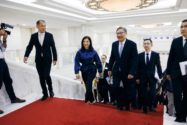 Katherina Reiche (CDU), Bundesministerin fuer Wirtschaft und Energie trifft WANG Wentao, Handelsminister Chinas zu einem Gespraech in Peking, 27.05.2026. Fotografiert im Auftrag des Bundesministerium fuer Wirtschaft und Energie (BMWE) Peking China Copyright: xFelixxZahn BMWEx