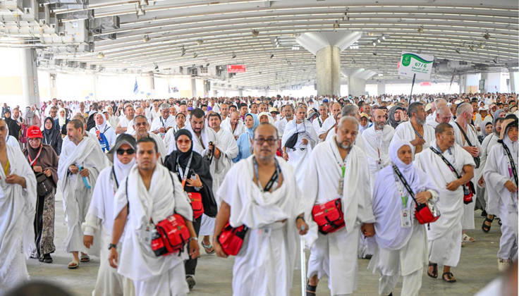 Muslim pilgrims perform stoning ritual during Hajj pilgrimage in Mina Muslim pilgrims make their way to cast their stones at a pillar symbolising Satan, during the annual hajj pilgrimage in Mina, Saudi Arabia, May 27, 2026. Photo by SPA Saudi Pess Agency APA Images Mecca Mecca Saudi Arabia 270526_Saudi_Arabia_SPA_3_00(6) Copyright: xSPAxSaudixPessxAgencyxSaudixPressxAgencyx xapaimagesx
