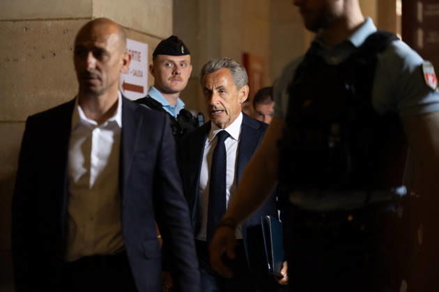 Last day of the Libyan financing appeal trial - Paris French former president Nicolas Sarkozy comes back from a lunch break on the last day of his appeal trial over charges he had sought Libyan financing for his 2007 election, at the Palais de Justice courthouse in Paris on May 27, 2026. Photo by Raphael Lafargue ABACAPRESS.COM Paris France  Copyright: xLafarguexRaphael ABACAx