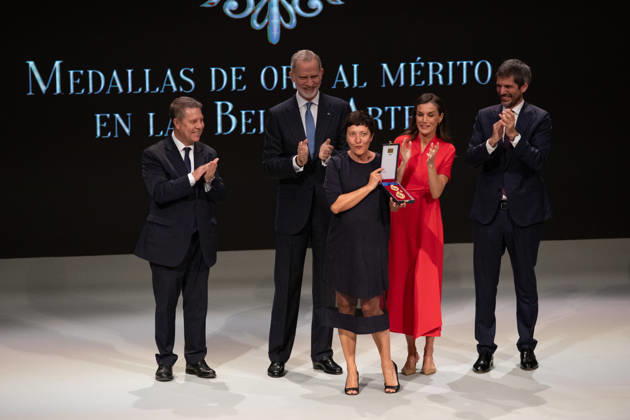 King Felipe and Queen Letizia, the President of Castilla La Mancha, Emiliano García Page, and the Minister of Culture, Ernest Urtasun, with the comedian and actress Eva Hache, during the official ceremony for the presentation of the awards and the subsequent family photo with all the winners, inside the Catedral Primada de Santa María, on May 27th, 2026, in Toledo, Castilla La Mancha Spain Their Majesties the King and Queen of Spain lead this solemn institutional ceremony to recognize the career, creativity and contribution of the honorees to the enrichment of the artistic, cultural and musical heritage of the country 27 MAY 2026 Juanma Jimé Toledo, Castilla La Mancha Toledo, Castilla La Mancha Spain Copyright: xJuanmaxJimà nezx 7554046