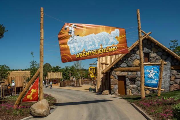 Eröffnung des neuen Themenbereichs Idefix Abenteuerland im Freizeitpark Belantis bei Leipzig. Der familienorientierte Erlebnisbereich rund um die bekannten Asterix-Figuren ist Teil der geplanten Weiterentwicklung des Parks zum zukünftigen Asterix-Park Deutschland. Eröffnung Idefix Abenteuerland