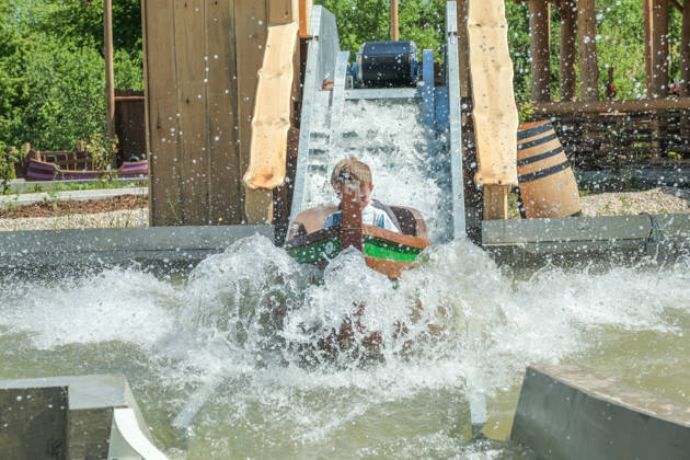 Eröffnung des neuen Themenbereichs Idefix Abenteuerland im Freizeitpark Belantis bei Leipzig. Der familienorientierte Erlebnisbereich rund um die bekannten Asterix-Figuren ist Teil der geplanten Weiterentwicklung des Parks zum zukünftigen Asterix-Park Deutschland. Eröffnung Idefix Abenteuerland