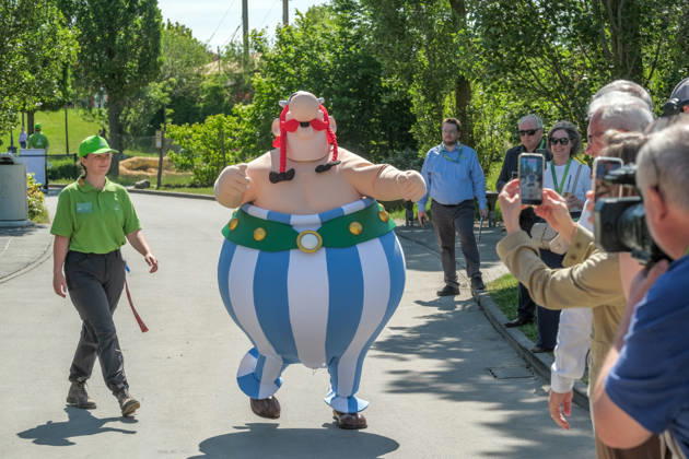 Eröffnung des neuen Themenbereichs Idefix Abenteuerland im Freizeitpark Belantis bei Leipzig. Der familienorientierte Erlebnisbereich rund um die bekannten Asterix-Figuren ist Teil der geplanten Weiterentwicklung des Parks zum zukünftigen Asterix-Park Deutschland. Eröffnung Idefix Abenteuerland