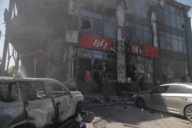 Russian attack injures 11 in Odesa ODESA, UKRAINE - MAY 27: Emergency services operate in the area where a Russian Shahed drone strike hit, injuring 11 people including two children in Odesa, Ukraine on May 27, 2026. Two stores and a post office were damaged in the attack. Nina Lyashonok Anadolu Odesa Ukraine. Editorial use only. Please get in touch for any other usage.  Copyright: x2026xAnadoluxNinaxLyashonokx