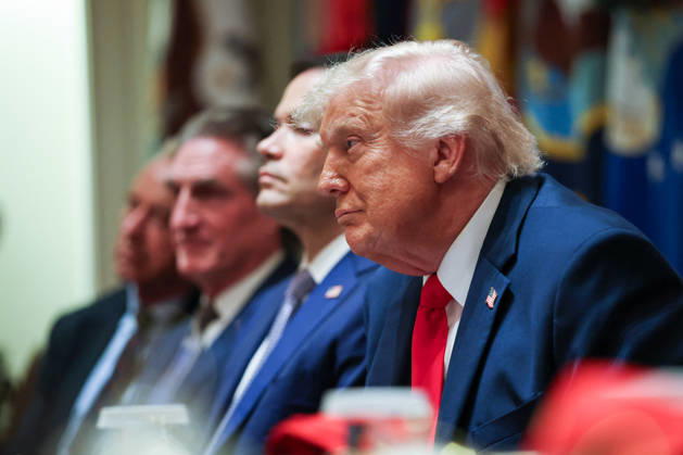 DC: President Trump Holds Cabinet Meeting Doug Burgum, Secretary of the Interior, Marco Rubio, Secretary of State, and President Donald Trump participate in a Cabinet meeting with U.S. President Donald Trump in the Cabinet Room of the White House on May 27, 2026 in Washington, D.C. Trump is holding the meeting with members of his Cabinet as a the U.S. and Iran creep closer to a deal. (Photo by Samuel Corum Pool ABACAPRESS.COM) Washington DC United States  Copyright: xPool ABACAx
