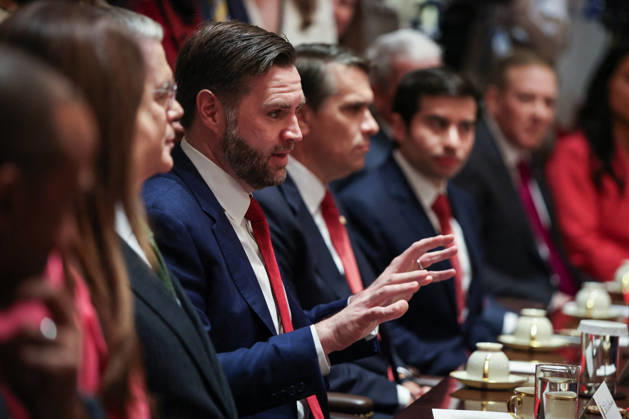 DC: President Trump Holds Cabinet Meeting Vice President JD Vance, Todd Blanche, Acting Attorney General, and Keith Sonderling, Acting Secretary of Labor , participate in a Cabinet meeting with U.S. President Donald Trump in the Cabinet Room of the White House on May 27, 2026 in Washington, D.C. Trump is holding the meeting with members of his Cabinet as a the U.S. and Iran creep closer to a deal. (Photo by Samuel Corum Pool ABACAPRESS.COM) Washington DC United States  Copyright: xPool ABACAx