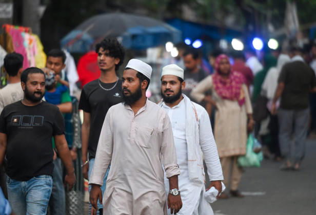 NOIDA, INDIA - MAY 27: People shop at the market on the eve of Eid al-Adha at Sector 8 market, on May 27, 2026 in Noida, India. Eid al-Adha will be celebrated across most parts of India on May 28, 2026, after the Dhul-Hijjah crescent moon was not sighted earlier this week. Several governments and institutions revised their holiday schedules. While Saudi Arabia, the United Arab Emirates, and some other countries are marking the occasion today, May 27. (Photo by Sunil Ghosh Hindustan Times ) Eid al-Adha 2026