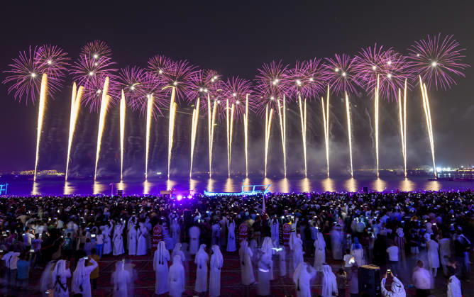May 27, 2026, Doha, Qatar: Fireworks seen displayed during Eid al-Adha celebrations marking the first day of the Muslim festival of Eid al-Adha at Katara Cultural Village. Muslims around the world celebrate Eid al-Adha, one of Islams most important holidays, which commemorates Prophet Abrahams willingness to sacrifice his son in obedience to God Doha Qatar - ZUMAs197 20260527_aaa_s197_098 Copyright: xNoushadxVariyattiyakkalx