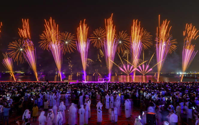 May 27, 2026, Doha, Qatar: Fireworks seen displayed during Eid al-Adha celebrations marking the first day of the Muslim festival of Eid al-Adha at Katara Cultural Village. Muslims around the world celebrate Eid al-Adha, one of Islams most important holidays, which commemorates Prophet Abrahams willingness to sacrifice his son in obedience to God Doha Qatar - ZUMAs197 20260527_aaa_s197_100 Copyright: xNoushadxVariyattiyakkalx