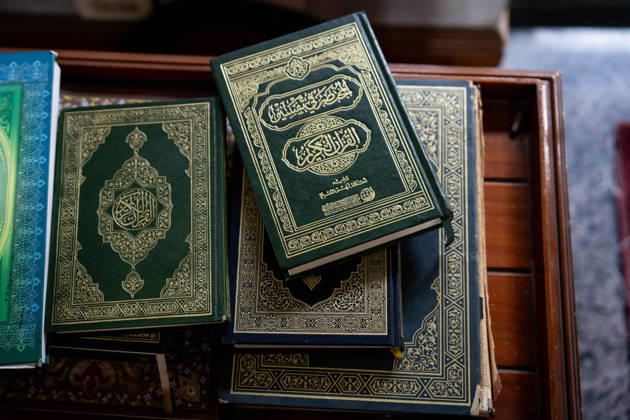 Eid al-Adha in Thailand BANGKOK, THAILAND - MAY 28: Copies of the Quran on a table in the mosque. Thai Muslims pray during Eid al-Adha at Masjid Buddarul Mumineen mosque in Bangkok, Thailand on May 28, 2026. Matt Hunt Anadolu Bangkok Thailand. Editorial use only. Please get in touch for any other usage.  Copyright: x2026xAnadoluxMattxHuntx