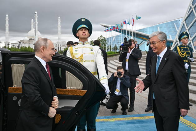 KAZAKHSTAN, ASTANA - MAY 28, 2026: Russia s President Vladimir Putin and Kazakhstan s President Kassym-Jomart Tokayev (L-R front) are seen during a welcome ceremony at the Independence Palace. Sergei Bobylev TASS  93123601