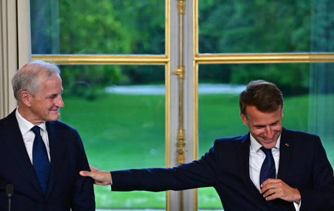 President Macron And Norwegian PM Gahr Store Press Conference - Paris President Emmanuel Macron receives Jonas Gahr Store, Prime Minister of the Kingdom of Norway, at the Elysée Palace in Paris, France on May 27, 2026, with discussions focusing on strengthening defense cooperation between the two countries. Photo by Christian Liewig Pool ABACAPRESS.COM Paris France  Copyright: xLiewigxChristian Pool ABACAx