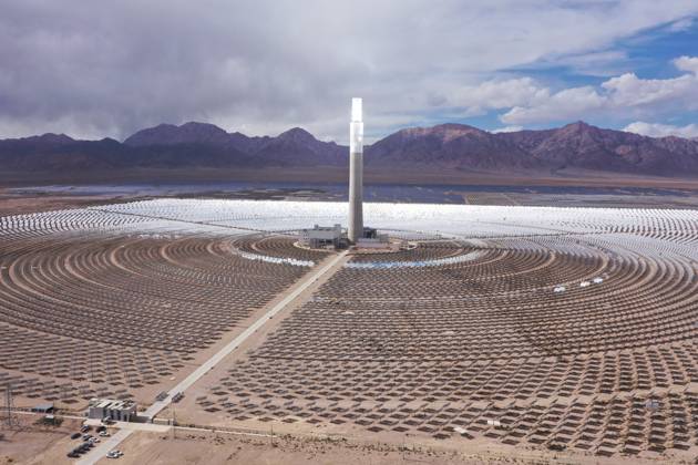 Solar Thermal Power Plant HAIXI, CHINA - MAY 28, 2026 - Aerial view of the Zhongkong Delingha 50 MW solar thermal power plant, one of China s first demonstration projects for solar thermal power generation, in Delingha City, Haixi Prefecture, Qinghai Province, China on May 28, 2026. Haixi Qinghai China  Copyright: xCFOTOx i1779991965652