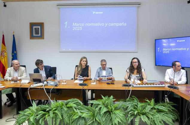 Aagesen presents the new forest fire danger index The Third Vice President and Minister for Ecological Transition and Demographic Challenge, Sara Aagesen 3i , during the presentation of the new forest fire danger index, at the State Meteorological Agency Aemet , on May 28, 2026, in Madrid Spain The visit of the Vice-President and Minister serves to present the operational improvements of the measurement system, designed to optimize the tasks of prevention, early warning and fire extinction before the beginning of the summer campaign in the whole national territory 28 MAY 2026 Madrid Madrid Madrid Spain  Copyright: xAlbertoxOrtegax 7556059