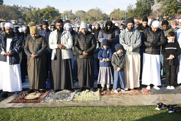 May 28, 2026, Pretoria, Gauteng, South Africa: Thousands of Muslims from Pretoria participated in Eid al-Adha celebrations in Laudium ,on May 28, 2026, in Pretoria,South Africa . The Festival of Sacrifice commemorates Prophet Ibrahim™s unwavering devotion to God, honoring his willingness to sacrifice his son Ismail as an act of obedience. Pretoria South Africa - ZUMAd214 20260528_znp_d214_008 Copyright: xManashxDasx