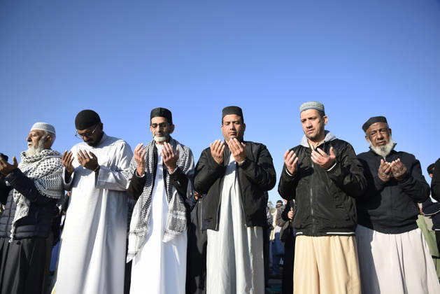 May 28, 2026, Pretoria, Gauteng, South Africa: Thousands of Muslims from Pretoria participated in Eid al-Adha celebrations in Laudium ,on May 28, 2026, in Pretoria,South Africa . The Festival of Sacrifice commemorates Prophet Ibrahim™s unwavering devotion to God, honoring his willingness to sacrifice his son Ismail as an act of obedience. Pretoria South Africa  - ZUMAd214 20260528_znp_d214_011 Copyright: xManashxDasx