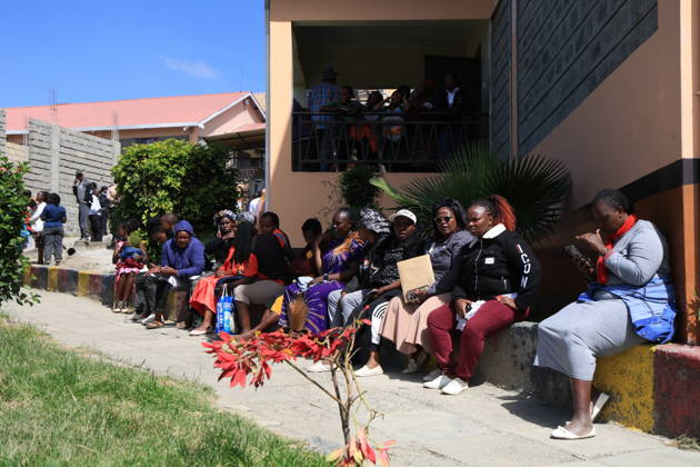 Dormitory fire in Kenya leaves 16 schoolgirls dead, 79 injured NAKURU, KENYA - MAY 28: Locals and relatives flock to the area where at least 16 schoolgirls were killed and 79 others injured after a devastating overnight fire swept through a dormitory at Utumishi Girls Academy in Nakuru, Kenya on May 28, 2026. Emergency services were deployed in the area. Lucas Mukasa Anadolu Nakuru Kenya. Editorial use only. Please get in touch for any other usage.  Copyright: x2026xAnadoluxLucasxMukasax