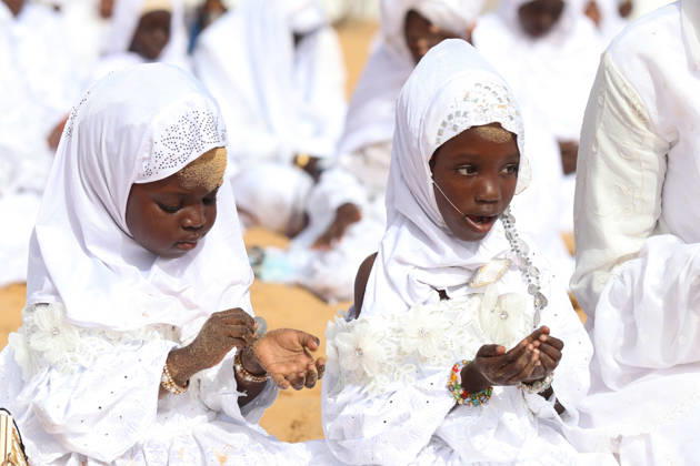 Eid al-Adha prayer on the beach in Dakar DAKAR, SENEGAL - MAY 28: Followers of the Layene order perform the Eid al-Adha prayer dressed in white on the beach in Dakar, Senegal where the first day of Eid al-Adha is being observed today on May 28, 2026. In the Yoff district of the capital Dakar, thousands gathered on the beach around the tomb of Seydina Limamou Laye, the founder of the Layene order, for the Eid prayer. Cem Ozdel Anadolu Dakar Senegal. Editorial use only. Please get in touch for any other usage.  Copyright: x2026xAnadoluxCemxOzdelx