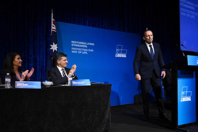 LIBERAL FEDERAL COUNCIL MEETING, Deputy Federal Opposition Leader Jane Hume (left) and Federal Opposition Leader Angus Taylor (centre) applaud as former prime minister Tony Abbott speaks after being elected as the next Federal Liberal Party president during the Liberal Party Federal Council Meeting in Melbourne, Friday, May 29, 2026. ( NO ARCHIVING MELBOURNE VICTORIA AUSTRALIA  Copyright: xJOELxCARRETTx 20260529160675814080