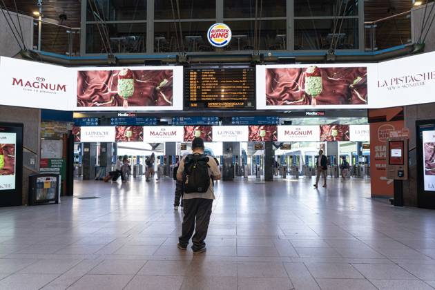 IPA85153764 - Milan, 29 05 26, National local transport strike, train disruptions at Cadorna station. Red Metro regular.  Copyright: xGiuliaxSciaccax xGiuliaxSciaccax 85153764