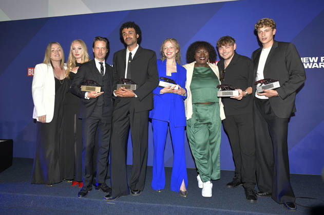 Gast, Helena Zengel, Tom Schilling, Langston Uibel, Kya-Celina Barucki, Thelma Buabeng, Marc Philip Ginolas und Jonathan Kriener bei der Verleihung der Bunte New Faces Awards Film 2026 im Delphi Filmpalast. Berlin, 28.05.2026