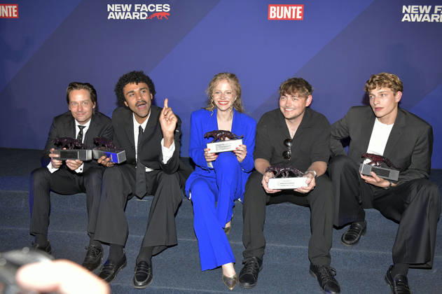 Tom Schilling, Langston Uibel, Kya-Celina Barucki, Marc Philip Ginolas und Jonathan Kriener bei der Verleihung der Bunte New Faces Awards Film 2026 im Delphi Filmpalast. Berlin, 28.05.2026