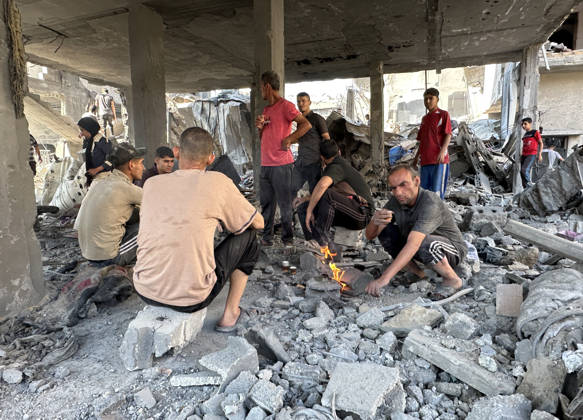 Palestinians Inspect House Hit in Israeli Strike in Gaza City Palestinians inspect the site of an Israeli strike on a house, which was pre-warned by the Israeli military to evacuate before the strike was carried out late on Thursday, at Shati (Beach) refugee camp in Gaza City, May 29, 2026. Photo by Mekael Bhar apaimages Gaza city Gaza Strip Palestinian Territory 290526_Gaza_MB_00(24) Copyright: xapaimagesxMekaelxBharx xapaimagesx