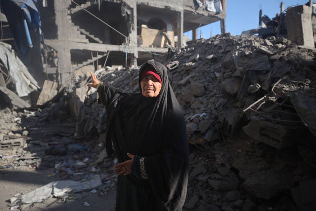 Palestinians Inspect House Hit in Israeli Strike in Gaza City Palestinians inspect the site of an Israeli strike on a house, which was pre-warned by the Israeli military to evacuate before the strike was carried out late on Thursday, at Shati (Beach) refugee camp in Gaza City, May 29, 2026. Photo by Mekael Bhar apaimages Gaza city Gaza Strip Palestinian Territory 290526_Gaza_MB_00(11) Copyright: xapaimagesxMekaelxBharx xapaimagesx