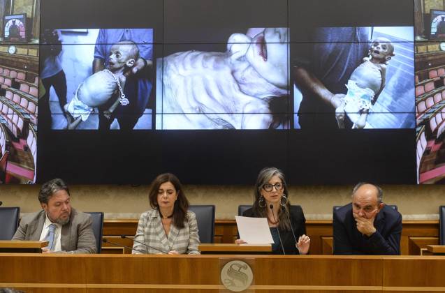 Foto IPP Marco Mattei Roma 29 05 2026 Senato presentazione del rapporto della relatrice speciale ONU sui territori palestinesi occupati, nella foto Dario Carotenuto Laura Boldrini Francesca Albanese Peppe De Cristofaro sullo sfondo immagini da Gaza Italy Photo Press - World Copyright .