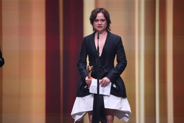 DEUTSCHER FILMPREIS 2026 - SHOW Gewinnerin Lena Urzendowsky BESTE WEIBLICHE NEBENROLLE bei der Verleihung DEUTSCHER FILMPREIS 2026 in Berlin Copyright: xEventpressxFuhrx