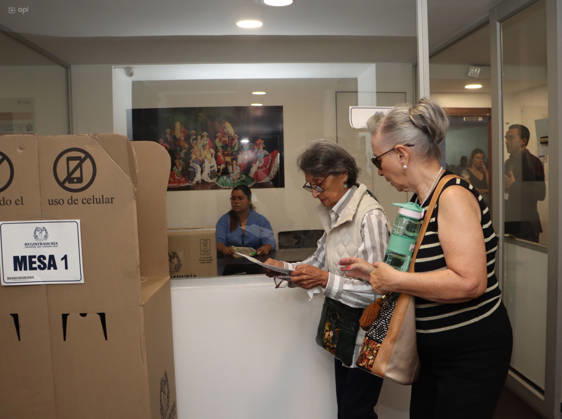 ELECTIONS COLOMBIAN CONSULATE Quito, Friday, May 29, 2026 Colombian Consulate in Quito, receives its citizens to vote in the 2026 presidential elections Photos API Rolando Enriquez Quito Pichincha Ecuador POL ELECCIONESCONSULADOCOLOMBIA 8a0783267daa8b3f4e37646c503986ac Copyright: xROLANDOxENRIQUEZx