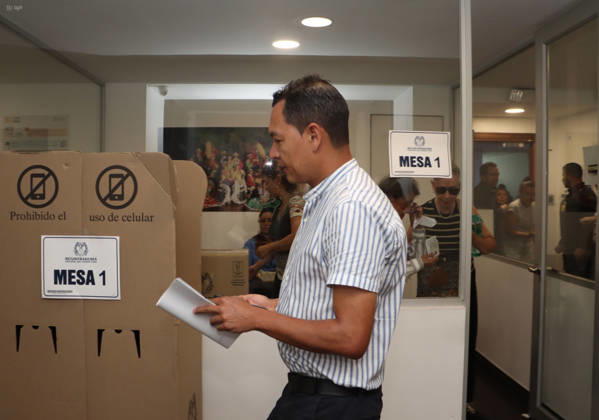 ELECTIONS COLOMBIAN CONSULATE Quito, Friday, May 29, 2026 Colombian Consulate in Quito, receives its citizens to vote in the 2026 presidential elections Photos API Rolando Enriquez Quito Pichincha Ecuador POL ELECTIONSCONSULATECOLOMBIA cb49104747d202de6dfd3242baa5d1da00 Copyright: xROLANDOxENRIQUEZx