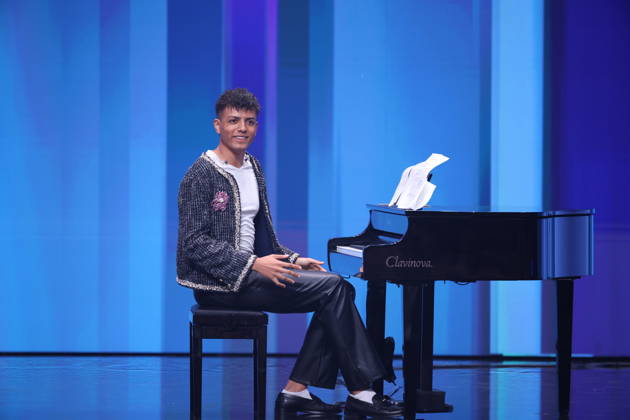 DEUTSCHER FILMPREIS 2026 - SHOW Louis Philippson Laudator BESTE FILMMUSIK bei der Verleihung DEUTSCHER FILMPREIS 2026 in Berlin Copyright: xEventpressxFuhrx