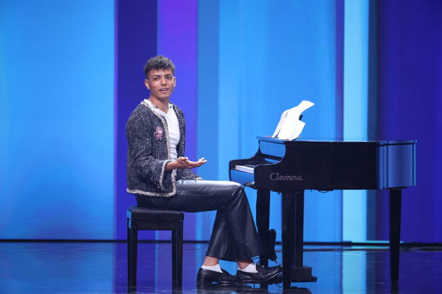 DEUTSCHER FILMPREIS 2026 - SHOW Louis Philippson Laudator BESTE FILMMUSIK bei der Verleihung DEUTSCHER FILMPREIS 2026 in Berlin Copyright: xEventpressxFuhrx