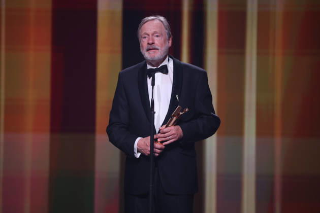 DEUTSCHER FILMPREIS 2026 - SHOW Michael Wittenborn Â· ACH, DIESE LÜCKE, DIESE ENTSETZLICHE LÜCKE - BESTE MÄNNLICHE NEBENROLLE und Christian Friedel bei der Verleihung DEUTSCHER FILMPREIS 2026 in Berlin Copyright: xEventpressxFuhrx