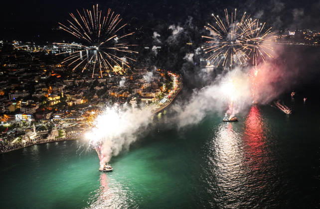573rd anniversary of the conquest of Istanbul ISTANBUL, TURKIYE - MAY 29: A fireworks show illuminates the sky over the Bosphorus as part of the events celebrating the 573rd anniversary of the conquest of Istanbul, Turkiye, on May 29, 2026, Muhammed Enes Yildirim Anadolu Istanbul Turkey. Editorial use only. Please get in touch for any other usage. Copyright: x2026xAnadoluxMuhammedxEnesxYildirimx