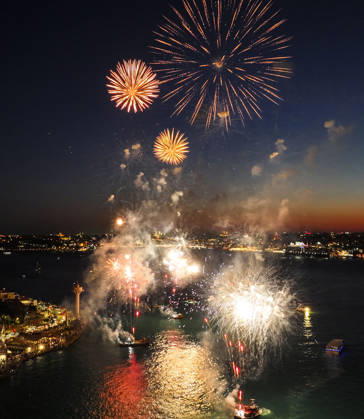573rd anniversary of the conquest of Istanbul ISTANBUL, TURKIYE - MAY 29: A fireworks show illuminates the sky over the Bosphorus as part of the events celebrating the 573rd anniversary of the conquest of Istanbul, Turkiye, on May 29, 2026, Muhammed Enes Yildirim Anadolu Istanbul Turkey. Editorial use only. Please get in touch for any other usage. Copyright: x2026xAnadoluxMuhammedxEnesxYildirimx