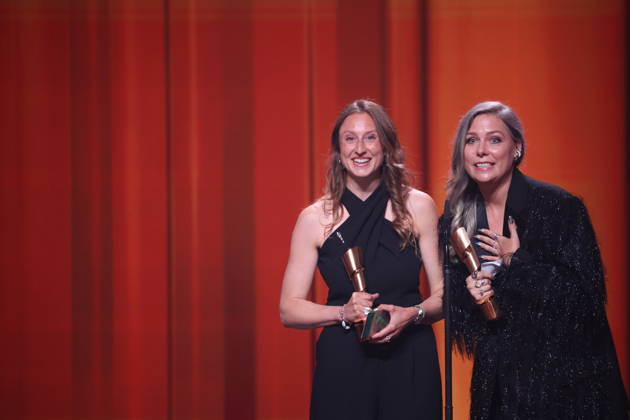 DEUTSCHER FILMPREIS 2026 - SHOW Gewinnerinnen Cosima Vellenzer, Maike Kiefer (Set Dec) Â· IN DIE SONNE SCHAUEN BESTES SZENENBILD bei der Verleihung DEUTSCHER FILMPREIS 2026 in Berlin Copyright: xEventpressxFuhrx