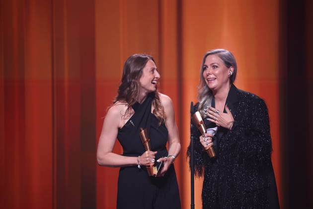 DEUTSCHER FILMPREIS 2026 - SHOW Gewinnerinnen Cosima Vellenzer, Maike Kiefer (Set Dec) Â· IN DIE SONNE SCHAUEN BESTES SZENENBILD bei der Verleihung DEUTSCHER FILMPREIS 2026 in Berlin Copyright: xEventpressxFuhrx